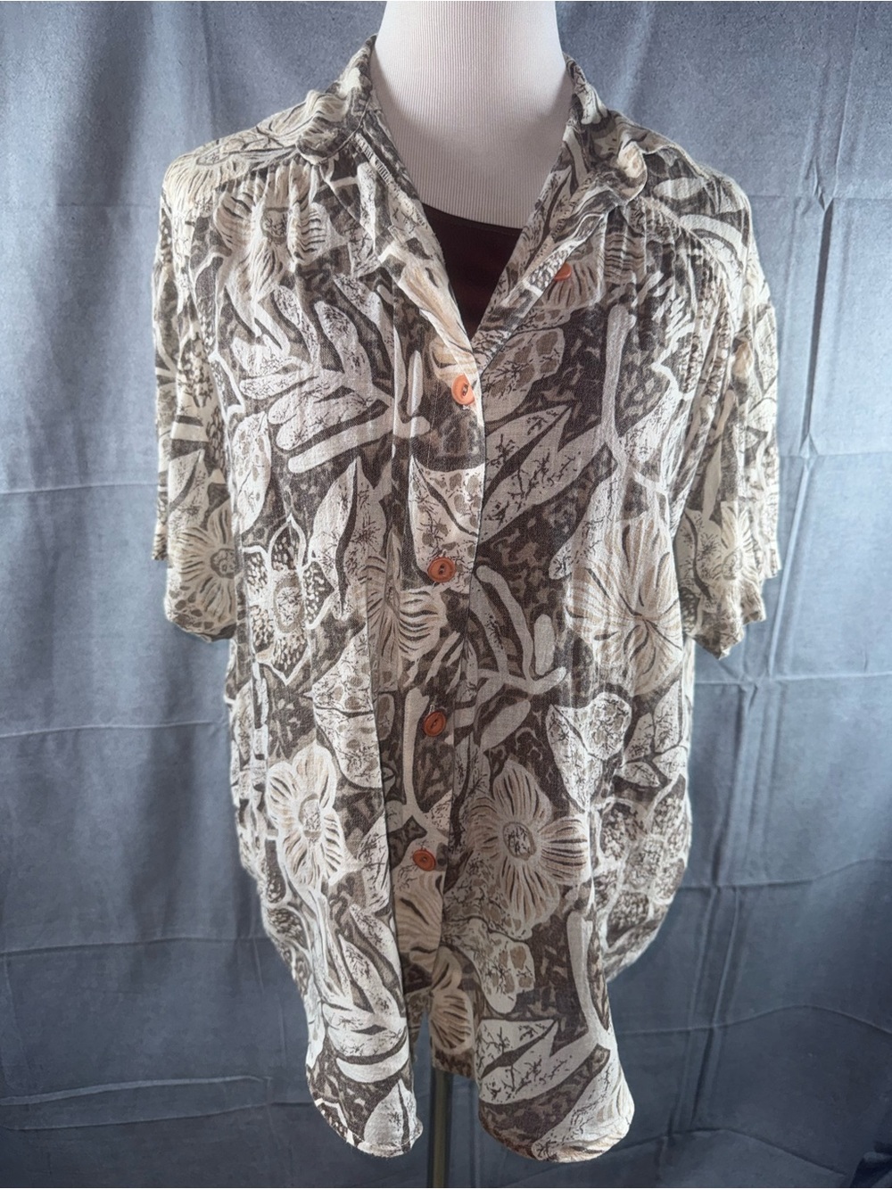 2744-Teddi Brown and Cream Floral Button-Down Shirt